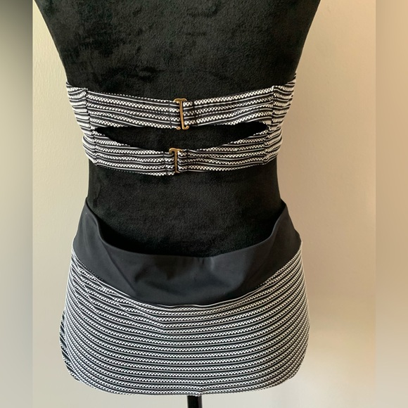 Swimsuits For All Swim Sexy Black And White Mid Rise Bra Top Swim Bikini Size 12 - Picture 4 of 13